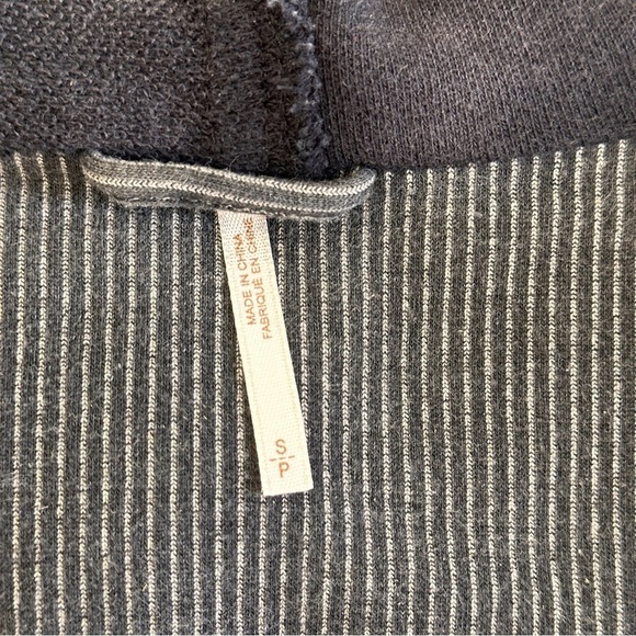 Free People Pinstripe Hooded Knit Moto Jacket in Charcoal Stripes Y2K Size Small - Picture 9 of 13